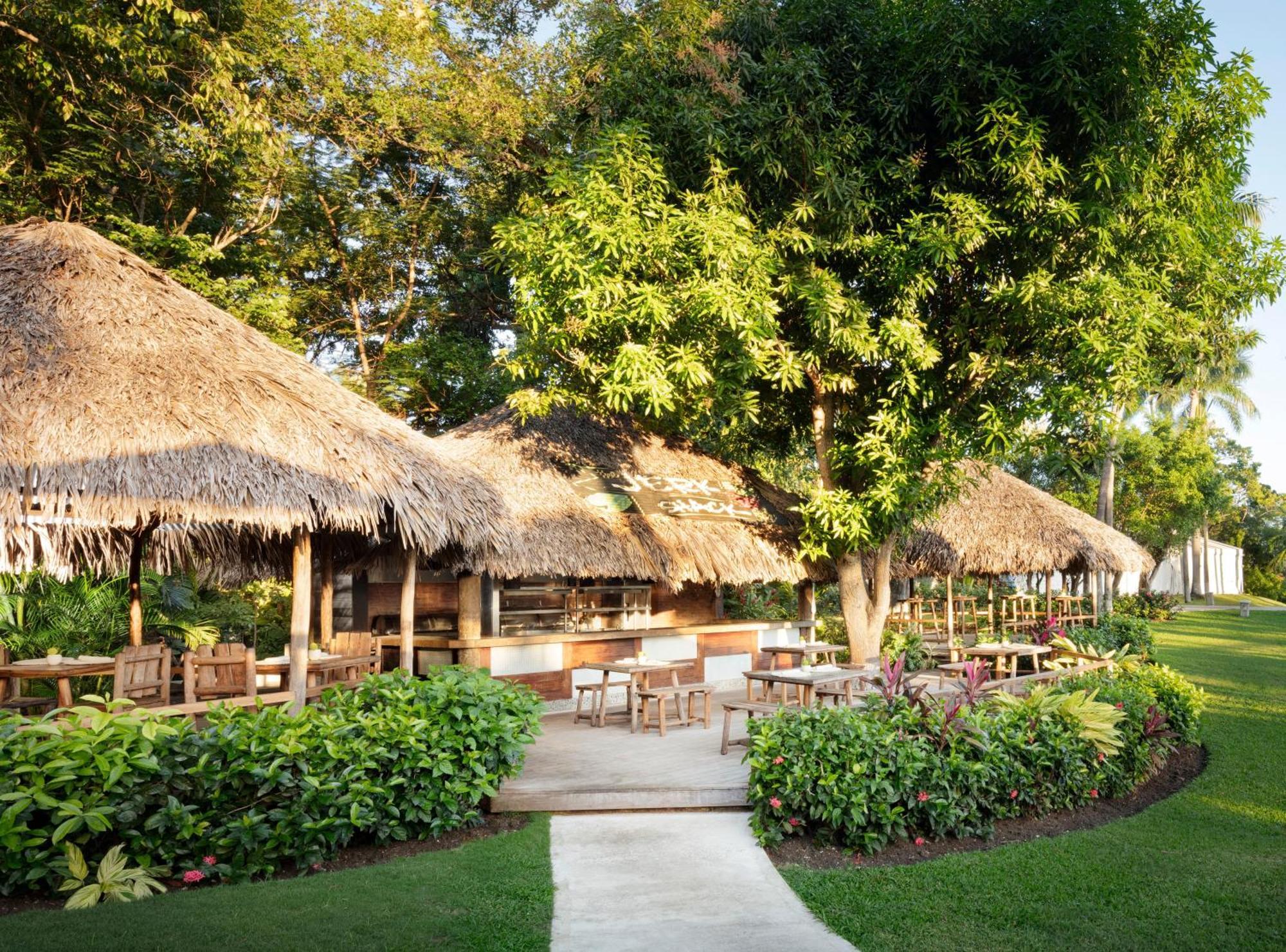 Sandals Ochi Beach All Inclusive Resort - Couples Only (Adults Only) Ocho Rios Exterior foto